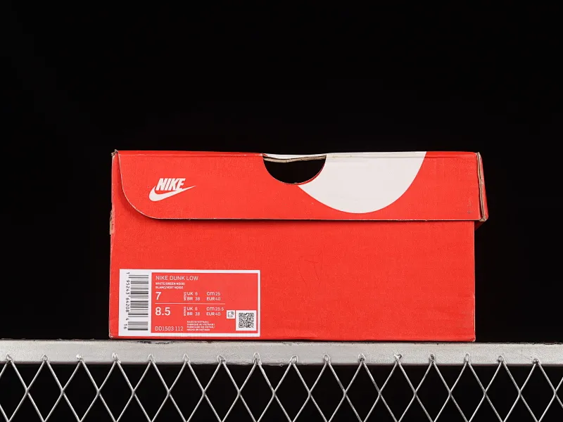 All categories Nk SB Dunk series Nk SB Dunk Low low-top sneakers Nk Dunk Low distressed beige customized version of deconstructed strap casual sneakers DD1503-112